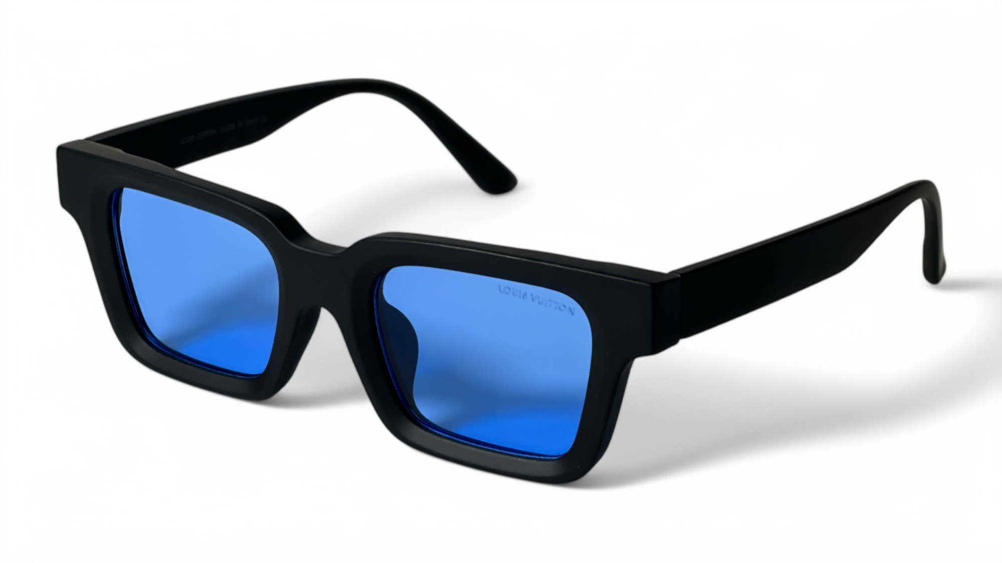 APC_1603-Photoroom sleek sunglasses